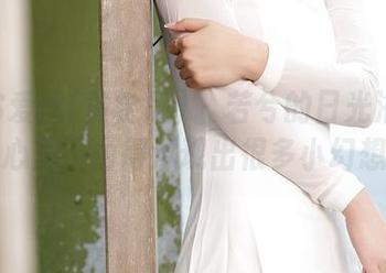 AISS爱丝(黄金版) – 若兮的日光浴作品，心里不由得浮现出很多小幻想…