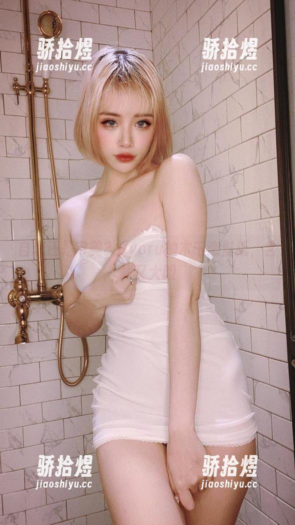 自恋还是审美？Byoru柚木千恋壁纸，含蓄又大胆