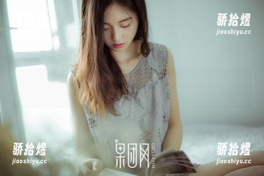 GIRLT果团网 - 陈雅漫与牛仔裤的完美邂逅：精选那些让你想一探究竟的瞬间