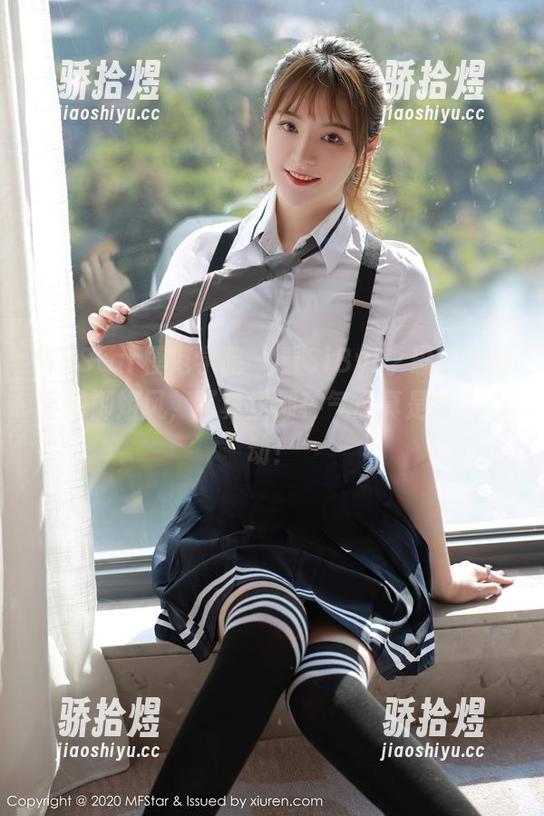MFStar模范学院 - 看SiByl李思宁如何演绎御姐风，写真里那种气质真是让人心动！