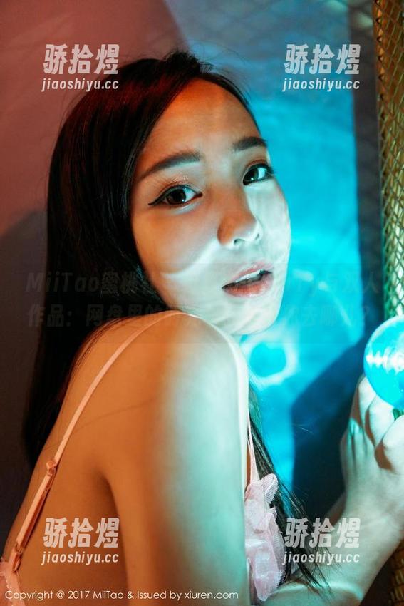 MiiTao蜜桃社 - 绯月樱-Cherry与双人作品：网盘里的时光机，能带你去哪儿？