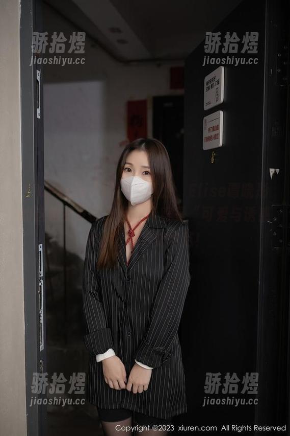 Xiuren秀人网-Elise谭晓彤 Xiuren秀人网 - 说真的,Elise谭晓彤的这组兔女郎作品,简直是“可爱与诱惑并存”的完美典范!