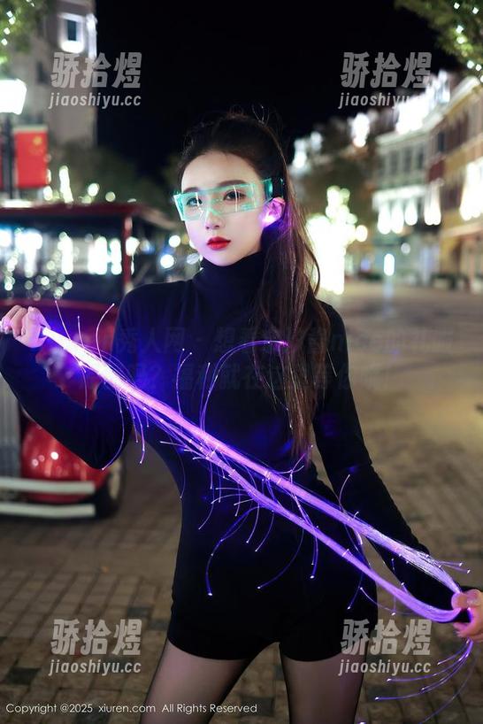 Xiuren秀人网 - 想看奈汐酱nice的礼服原图吗？福利就在这里等你哦！