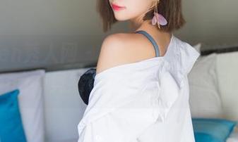 Xiuren秀人网 – 披上秘书外衣的小泡芙winna，竟然也能让美图如此动人！