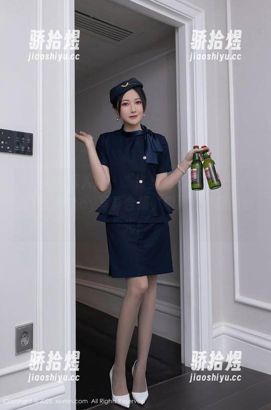Xiuren秀人网 - “比基尼心跳”——小蛮妖_honey写真合集，瞬间抓住你的目光！
