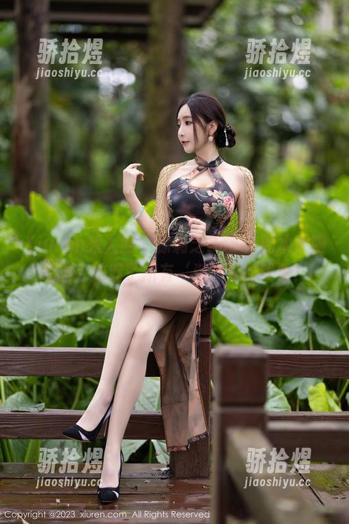 Xiuren秀人网-徐莉芝Booty Xiuren秀人网 - 徐莉芝Booty的水手服精选:浓缩了所有‘潮’流的优雅!