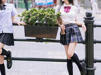 YouMi尤蜜荟 – 心妍小公主的灰丝引力：摄影与想象的无缝对接