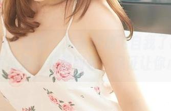 YouMi尤蜜荟 – 准备好放飞自我了吗？来看看黄依婷的礼服图包，保证让你心动！