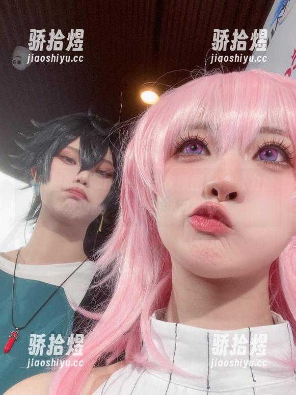 私房里的Wendy，皮衣原图附带魅力散发功能，括号：我也想穿！