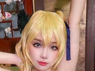 七七娜娜子的原图，久岐忍同人作品集里藏了哪些让人意外的细节？
