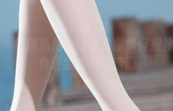 丽柜 – 校服私拍：柒柒教你如何把教室的角落变成时尚走廊