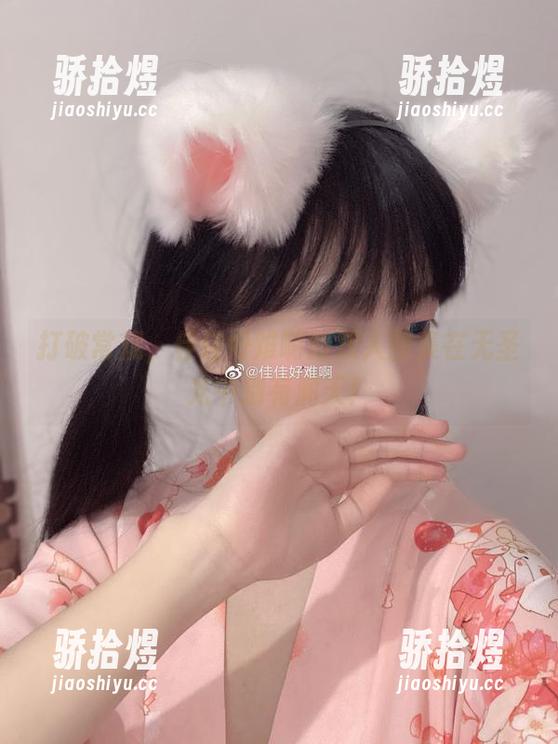 佳佳好难啊 打破常规,佳佳好难啊的双人图集在无圣光中别有洞天!
