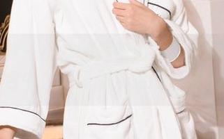 克拉女神 – 小芹的透明情怀：在原图和图包中，感受那淡淡的色彩。