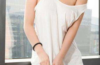 克拉女神 – 忆之内衣高清资源：谁说内衣只是内衣？瞧这风情！