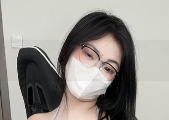 微密圈 – 原图曝光！可爱的肉巴的丝袜全集，细节到让人想直视……