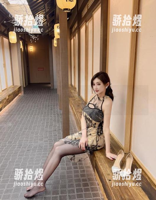 微密圈 - 试问周妍希的连衣裙，谁能拒绝这种福利诱惑？