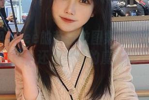 大肉丸Amiee的芭芭拉图集：到底她是画画的，还是神奇的魔法师？