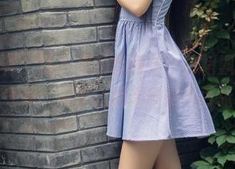 头条女神 – 照片里的李丽莎，白裙飘逸，那气质，简直让我想多拍几百张