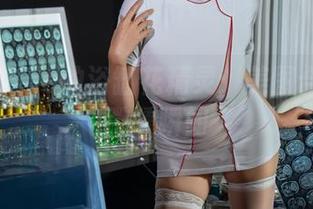 奈汐酱Nice的浴缸花精灵：美图合集里的微醺瞬间