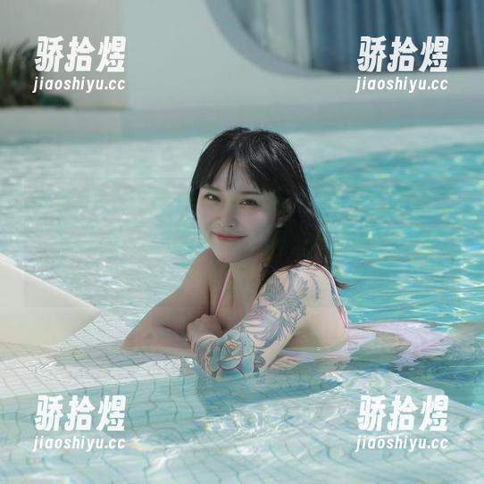 微密圈 - 更新作品集！宋昱欣的长腿让我一秒想起了我的小腿…啊，还是看长腿比较好！
