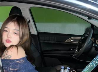 微密圈 – 小优优子红裙定制版图集：像我这样的人，真舍不得错过！