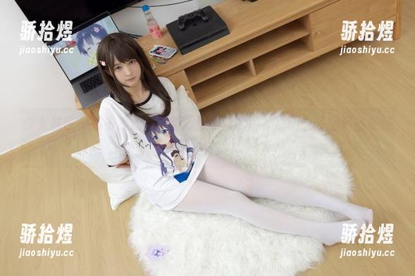 少女秩序-小满 少女秩序 - 看小满如何用美脚撩动你的心,原图、套图双重震撼!