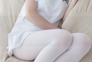 少女秩序 – 小葵奶牛写真：腿长，无与伦比的诱惑