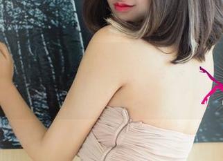 尤果网 – 你见过纯白的贝拉吗？不像白开水，免费图片让你大开眼界！