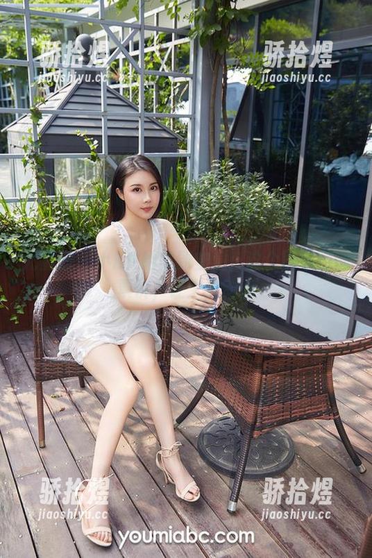 尤蜜荟 - 小KK绝美到窒息！这个图包值回票价，让人心动。