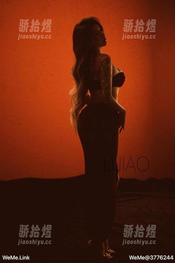 希希Gina 微密圈 - 当希希Gina遇上天台:看她如何把写真升华为艺术,分享一波?