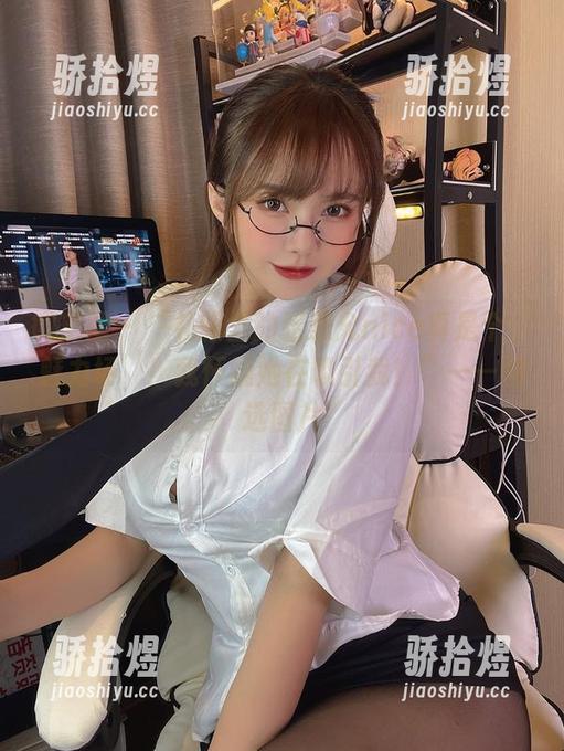 微密圈 - “礼服里的张思允nice真是个‘魅力场’！我怀疑她在吸引我！”——精选图片