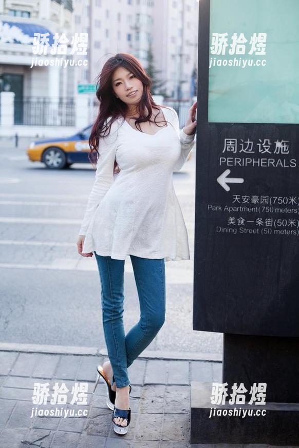 推女郎 - 定制黑丝写真：赵纹清教你如何优雅地“出奇制胜”！