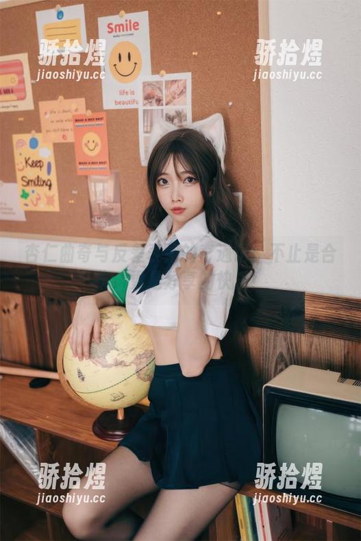 杏仁曲奇与反差表姐的奇遇记：不止是合集，更是分享的快乐！