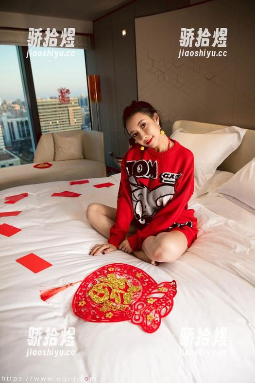 微密圈 - 为啥果儿Victoria的天台写真精选让我如此心动？或许是那种‘随性’。