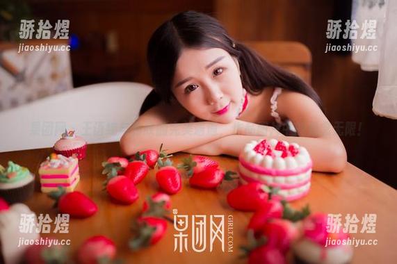 果团网 - 王语纯与豹纹的完美邂逅，作品图片中的悬念无限！