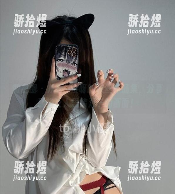 微密圈 - 从桃沢樱呀的灰丝作品集，分享那些让人思绪万千的画面！