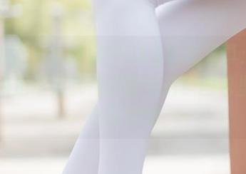 森萝财团 – 小奶糕Milky长腿写真：腿长的女孩是不是都特别懂生活？图包里有点小哲学哦