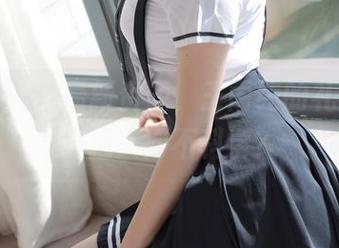 模范学院 – 最新资源，王雨纯的礼服照，难道美得不科学？