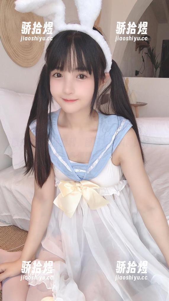 樱井宁宁短裙福利，图包里的瞬间美好，让我想多停留一会儿。