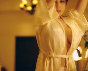 抱走小狐狸，樱晚gigi的免费原图让人肆意幻想。
