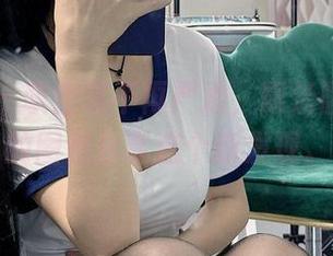 微密圈 – 职业装不再严肃，跟汤圆可甜了的图包分享这个新发现。