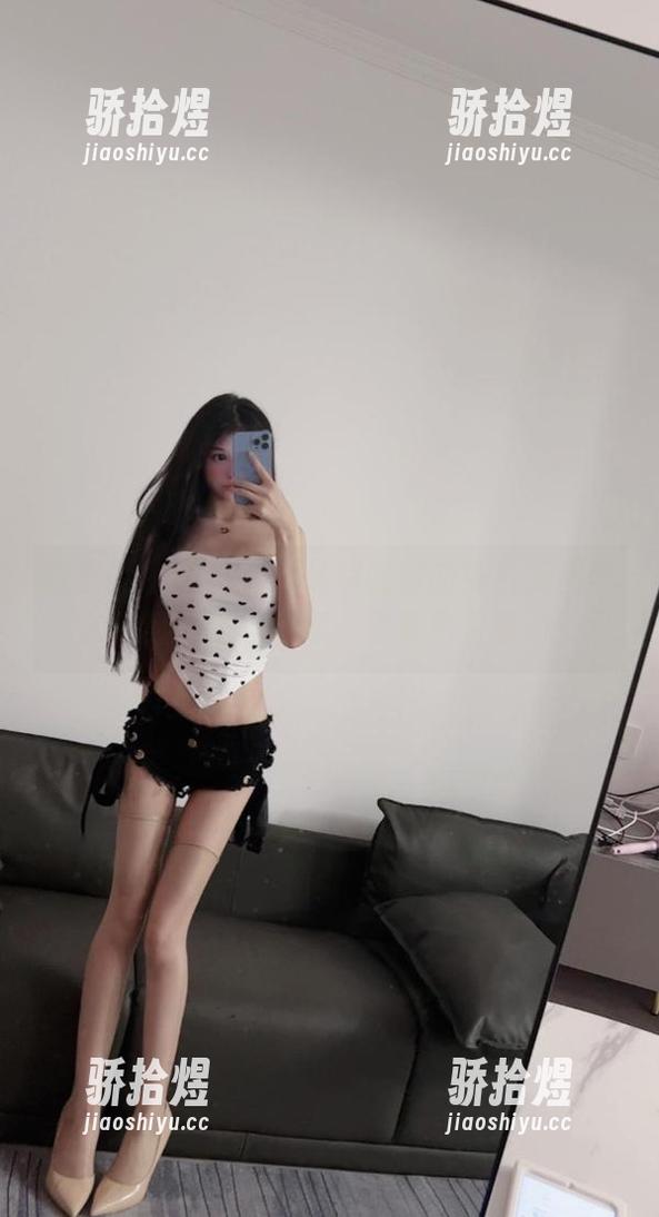 微密圈 - 你问沈汝凡超哇塞的纯白美图怎么来的？我告诉你，全靠免费感动！