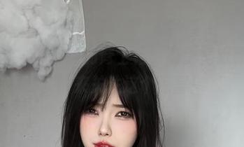 微密圈 – 琳铛铛的修士裙，高清壁纸新风潮，快来关注这个惊喜！