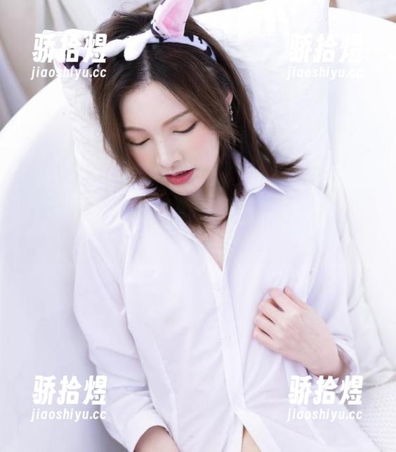 白露Bululu 白露BululuJK全套图包,你准备好被她迷住了吗?