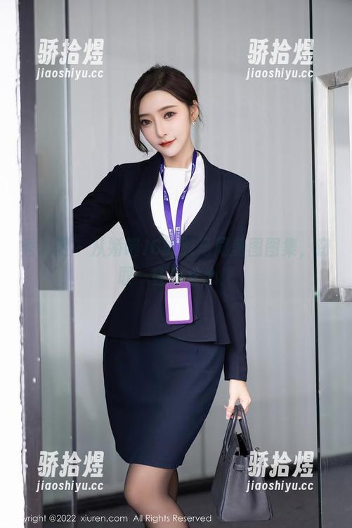 秀人网 - 从娇喘JC的双马尾美图图集，窃取一些少女心！