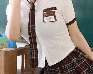 秀人网 – 别错过！最新麦琪绫冰激淋图包，少女气息扑面而来！