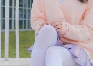 稚乖画册 – 夜夜全套大揭秘，天台粉裙下的那些小心思，真的是藏不住。