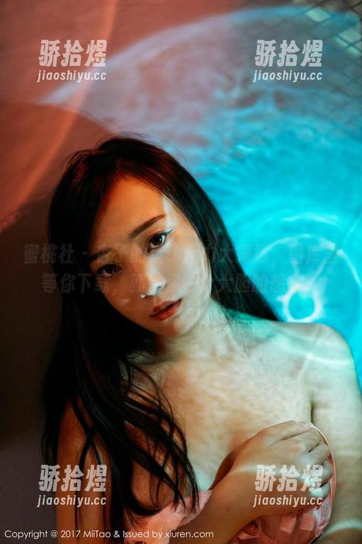 蜜桃社-杏子 蜜桃社 - 杏子的运动魅力大揭秘,图库里等你下载,就差你一个大胆的想象!
