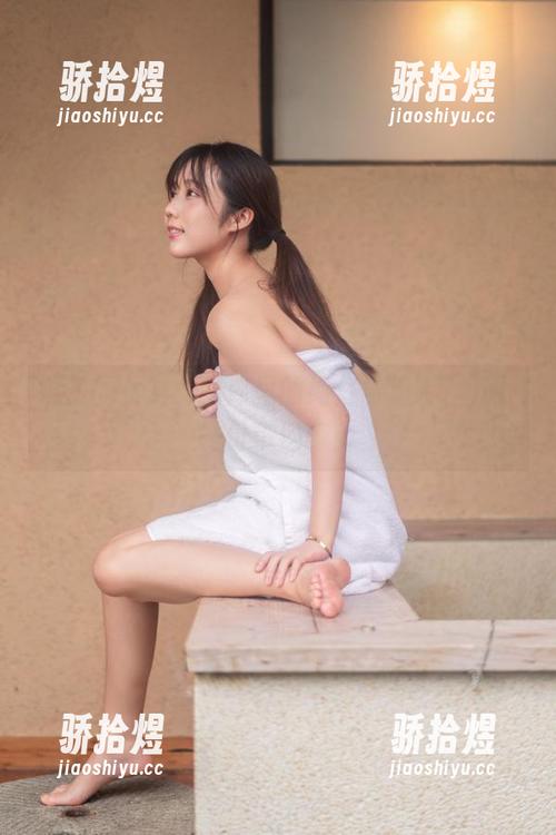 镜酱的女友：图库里的绚烂与温暖，下载一份带回家！