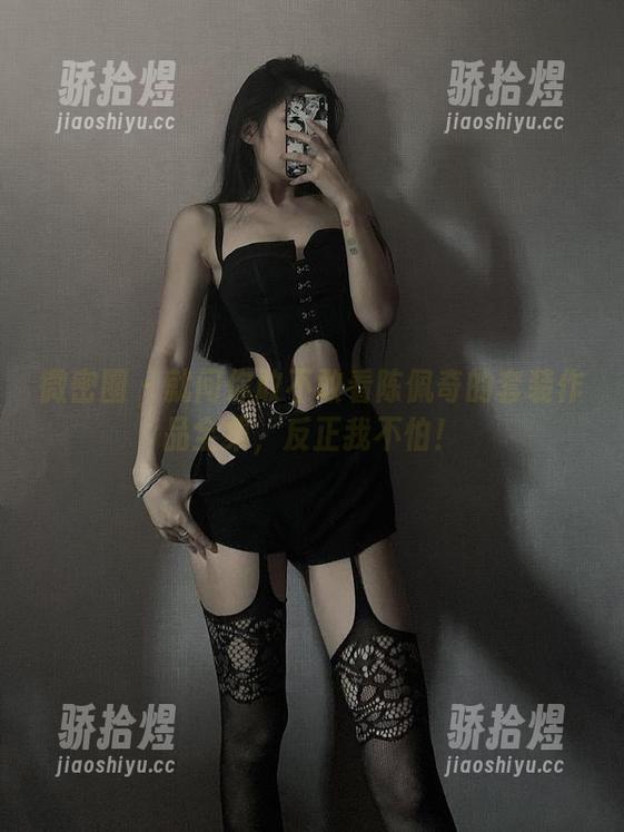 微密圈 - 就问你敢不敢看陈佩奇的套装作品全集，反正我不怕！